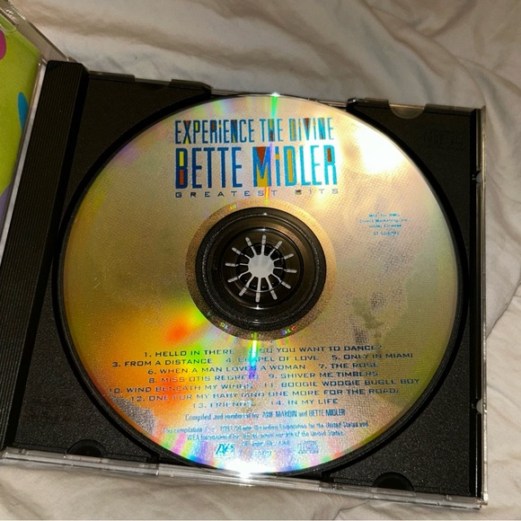 **6/$20** Experience the Divine: Greatest Hits Music Bette Midler CD 1993 - Picture 2 of 4